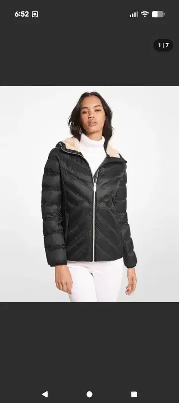 MICHEAL KORS 후드 부착 블랙 다운 자켓