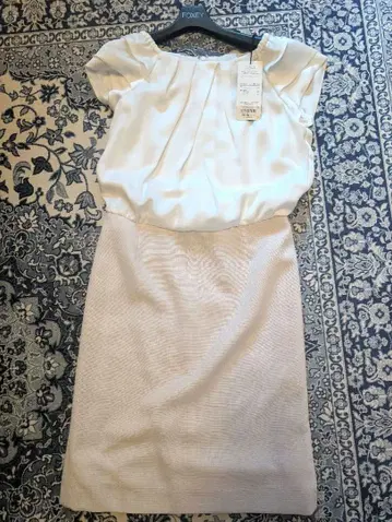 [ 새상품 ] 마담 조콘다 반팔 허리 절개 원피스