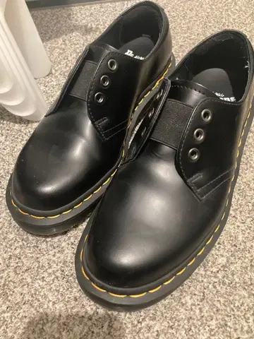 Dr.Martens