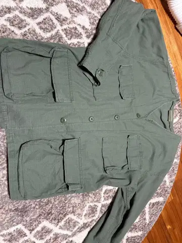 올리브 그린 밀리터리 자켓