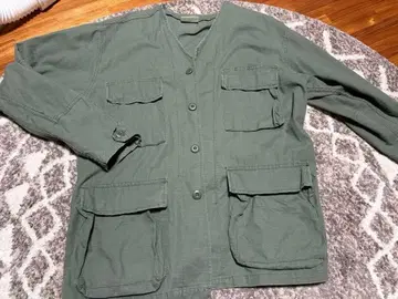 올리브 그린 밀리터리 자켓