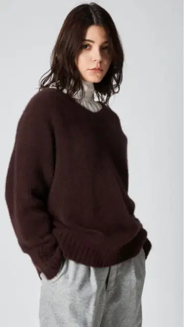 Whim Gazette FOX V넥 풀오버