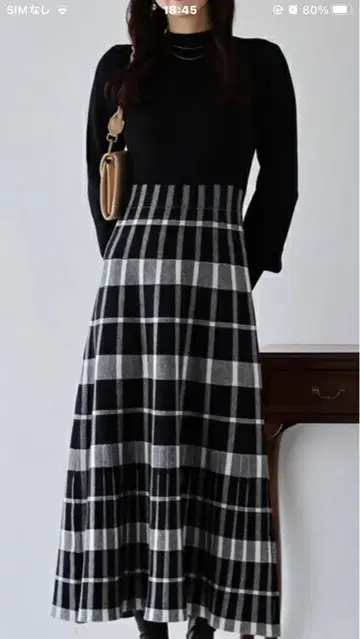 BLUEEAST 블루이스트 롱 원피스 블랙 화이트 체크 플레어 스커트