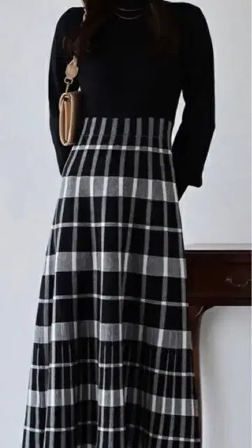 BLUEEAST 블루이스트 롱 원피스 블랙 화이트 체크 플레어 스커트