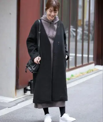 서니 라벨 노카라 V넥 울 코트