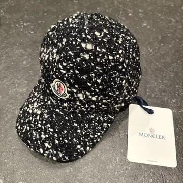 MONCLER 블랙 앤 화이트 트위드 캡