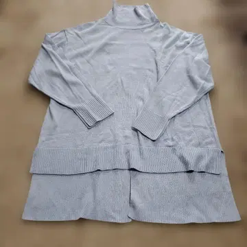 라이트 블루 터틀넥 니트 38