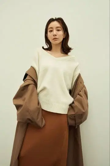 클라네 x 다나카 미나미 콜라보 니트 아이보리 1