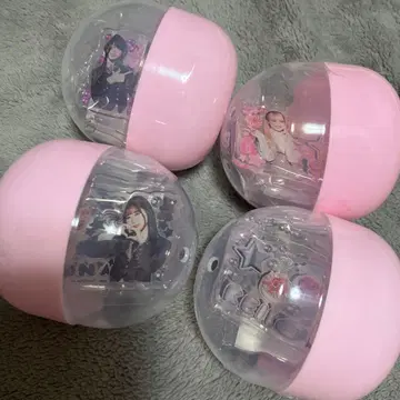 ME:I 가챠가챠 이거 봐!