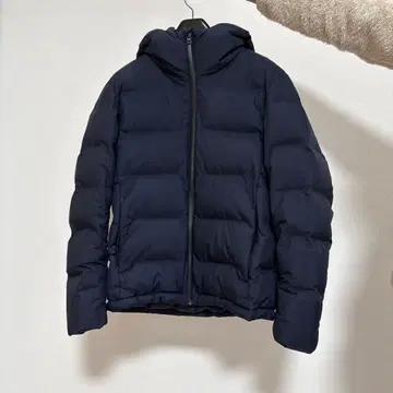 유니클로 심리스 다운 S 사이즈