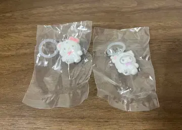 산리오 메지루시 액세서리 복슬복슬 스노우 쿠로미 키티