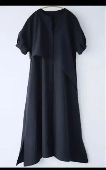 오아노 블랙 원피스 반팔 A라인