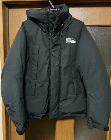 퍼스트 다운 블랙 다운 자켓
