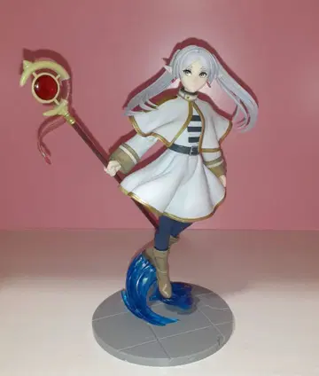 프리렌 루미나스타 피규어