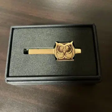 리코리스 리코일 아란 기관 넥타이핀