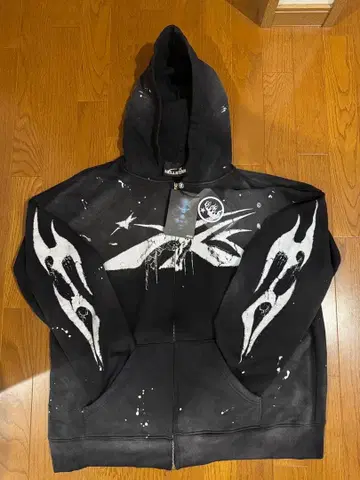 헬스타 블랙 그래픽 후드티 택 포함 새상품! 파격!