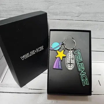 VELENCE 키링