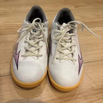 미즈노 풋살화 화이트