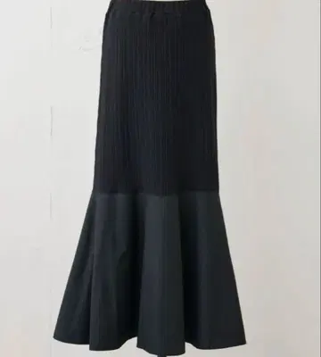 비어즐리 밑단 플레어 콤비 컷 스커트