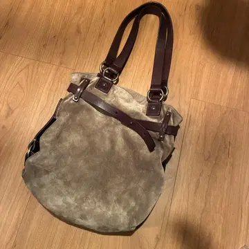 브루넬로쿠치넬리 고급 스웨이드 백