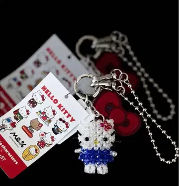 Me HELLO KITTY 비즈 키 참 LOWRYS FARM 콜라보