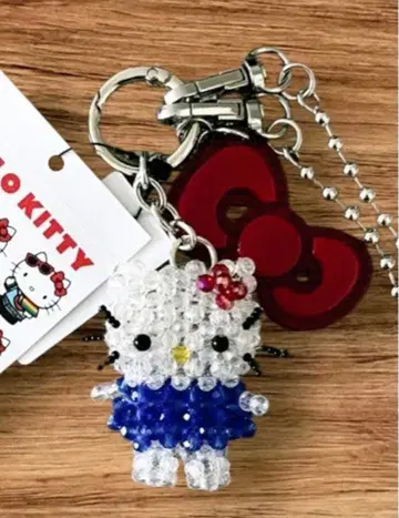 Me HELLO KITTY 비즈 키 참 LOWRYS FARM 콜라보