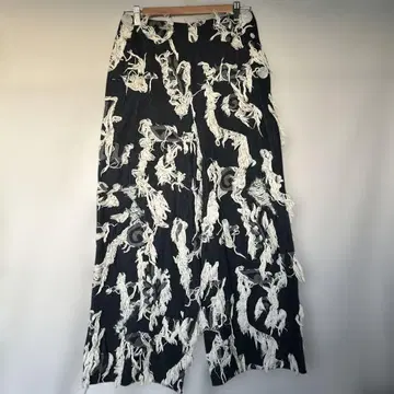 [ AKANE UTSUNOMIYA ] 와이드 팬츠 프린지 인디고