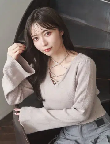 레이스업 크롭 니트 EATME 핑크