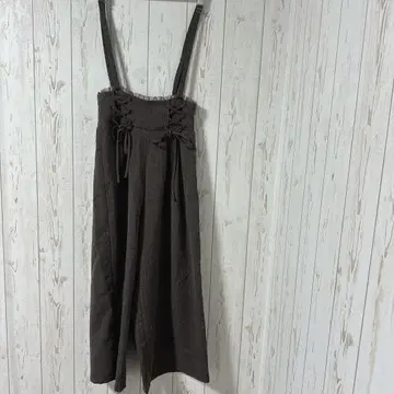 스트랩 포함 다크 브라운 큐롯 ROJITA