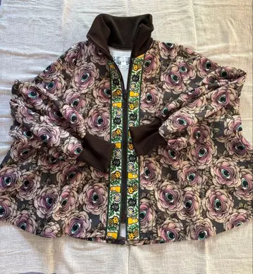 히구치 유코 눈꽃 저리 플레어 TOPS