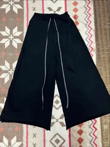 신야 코즈카 스웨트 팬츠