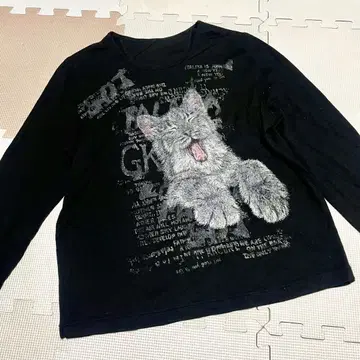 이타리야 13호 고양이 프린트 긴팔, 얇은 소재 니트, 블랙