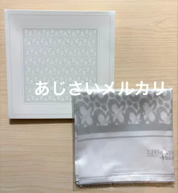 미세스 GREEN APPLE 미세스 화이트 라운지 스카프