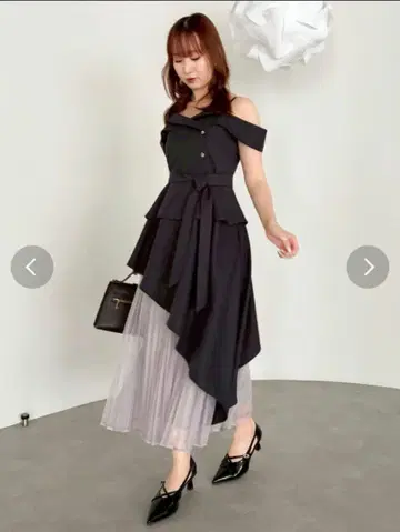 dazzlin 오프숄더 아지메 트렌치 원피스