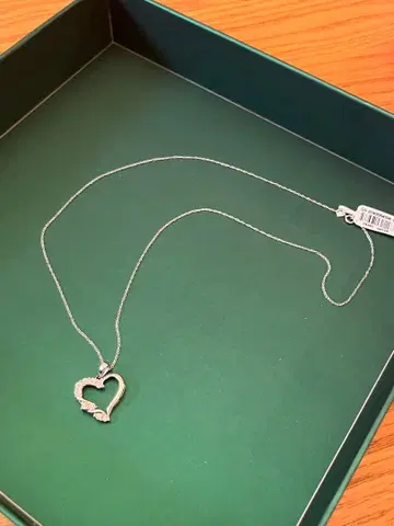 미사용 새상품 K14 화이트 골드 9P 다이아 목걸이