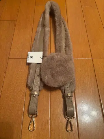 [ TREASURE TOPKAPI ] 무스탕 파우치 포함 숄더 벨트