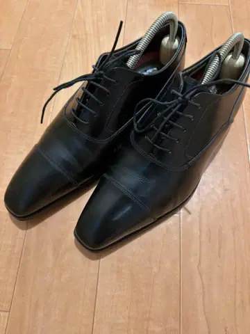 REGAL 블랙 가죽 캡토 24.5cm