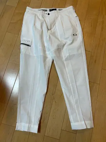 OAKLEY 화이트 팬츠 JP32