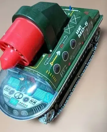 양철 완구 MD-5 군용 캐터필러 모형 (하자 있음)