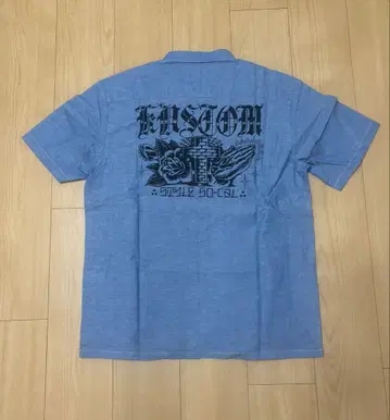 커스텀 스타일 옷깃 아일렛 자수 등 프린트 반팔 샴브레이 셔츠