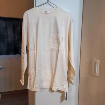 젤라또피케 옴 롱 T 백 프린트