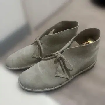 클락스 오리지널 스웨이드 처카 부츠