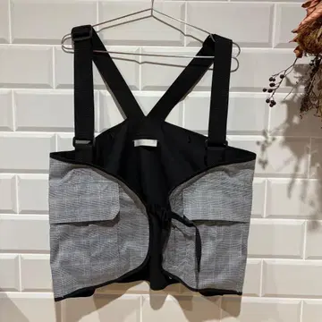 SENSE OF PLACE 체크 무늬 베스트 포켓 스트랩