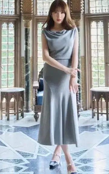 Her lip to Drape Neck Long Knit Dress