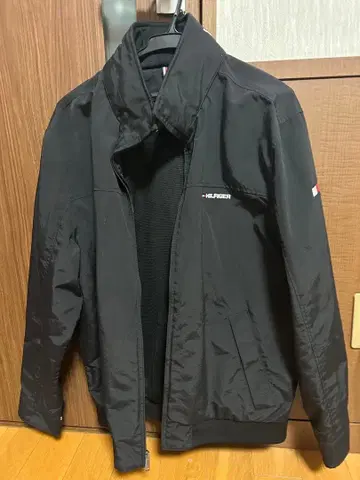 블랙 나일론 자켓