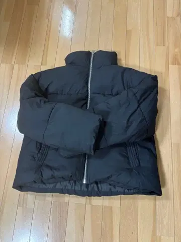 블랙 다운 자켓 짧은 기장 스트릿