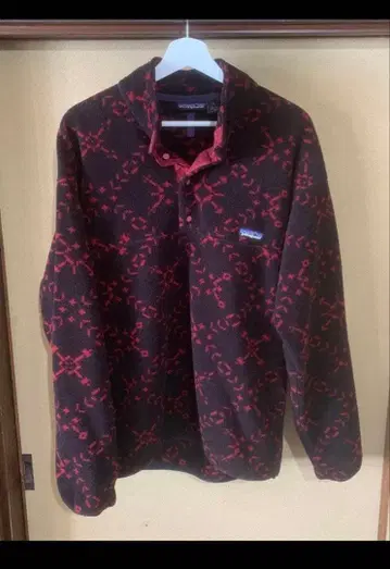 파타고니아 USA산 신틸라 스냅T 플리스 블랙 레드 L