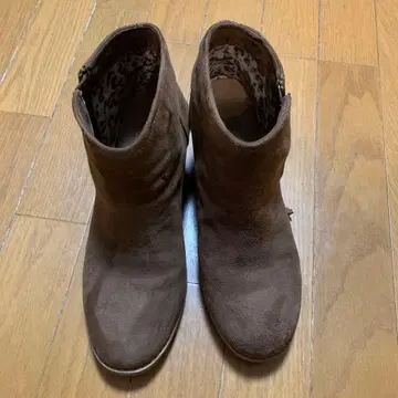 BOBS 브라운 스웨이드 웨지 부츠