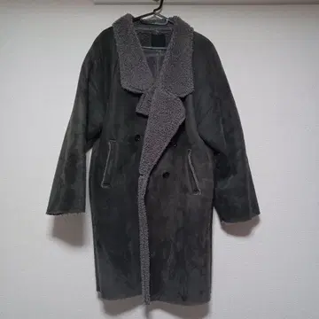 KBF 보아 무스탕 미들 코트