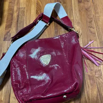 ATAO 와인 레드 숄더백